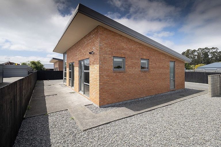 Photo of property in 43 Manchester Street, Tinwald, Ashburton, 7700