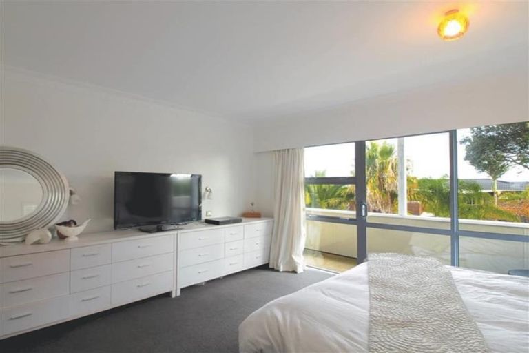 Photo of property in 4/13 Walter Street, Hauraki, Auckland, 0622