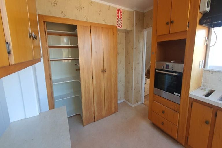 Photo of property in 15 Trentham Road, Papakura, 2110