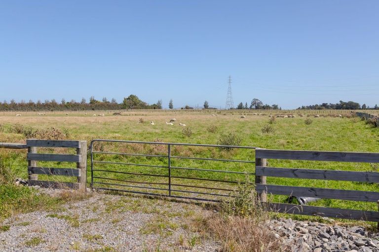 Photo of property in 445 Perrys Road, East Taratahi, Carterton, 5887
