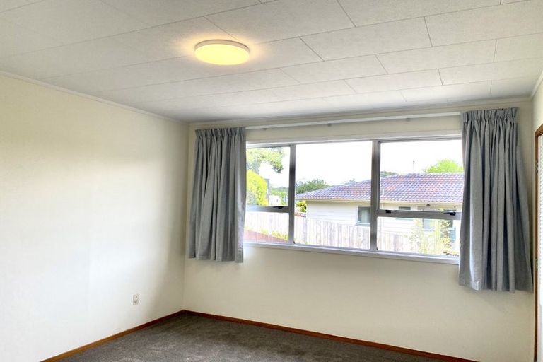 Photo of property in 88 Spinella Drive, Bayview, Auckland, 0629