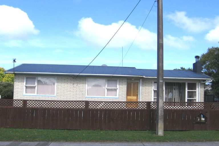 Photo of property in 3 Mildmay Road, Henderson, Auckland, 0610