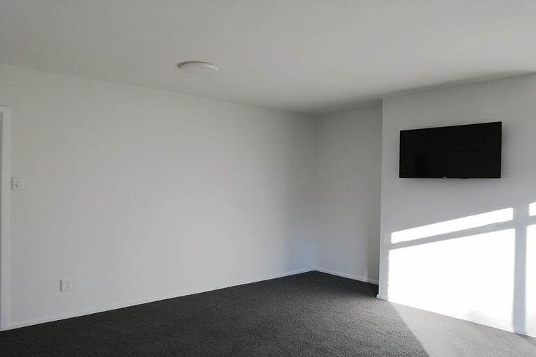 Photo of property in 2/8 Leslie Street, Upper Riccarton, Christchurch, 8041