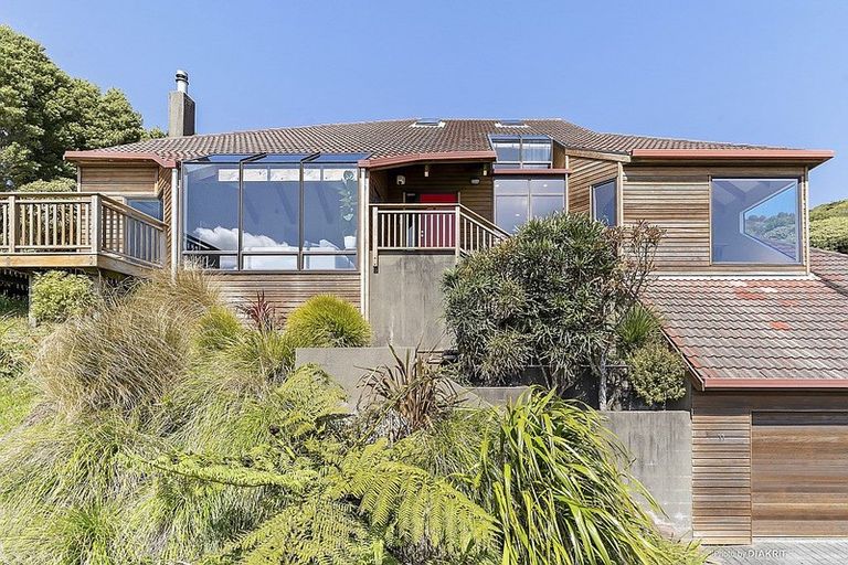 Photo of property in 11 Baxter Way, Karori, Wellington, 6012
