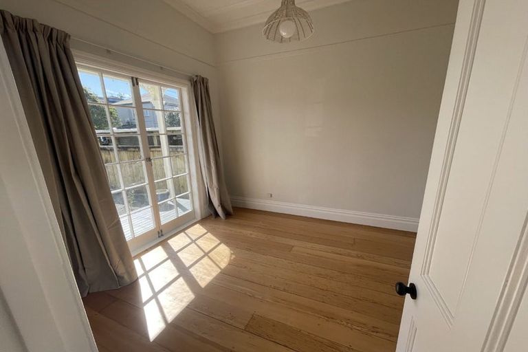 Photo of property in 26 Anne Street, Devonport, Auckland, 0624