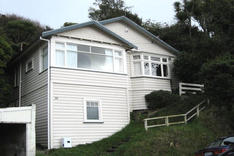 Photo of property in 39 Nottingham Street, Karori, Wellington, 6012