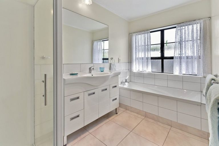 Photo of property in 7 Wilencote Place, Pahurehure, Papakura, 2113