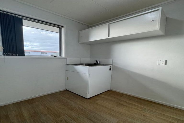 Photo of property in 21 Landette Road, Manurewa, Auckland, 2102