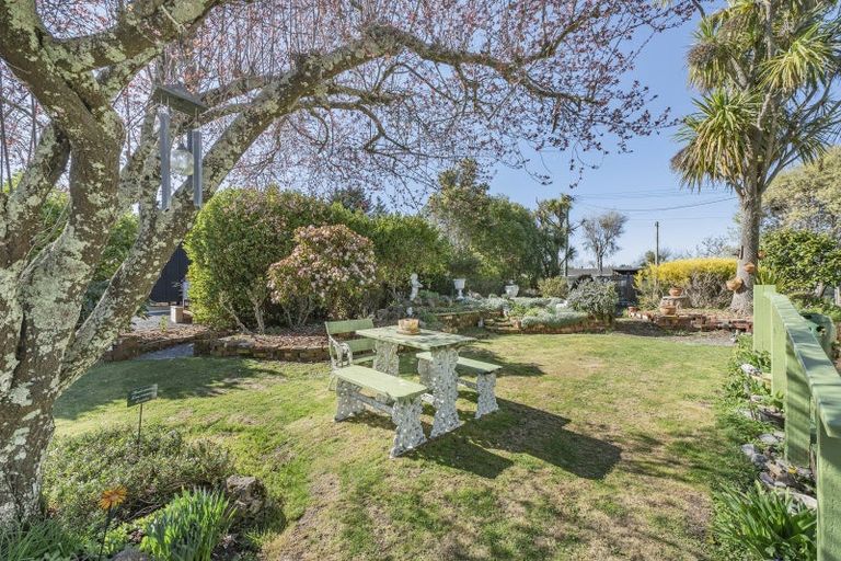 Photo of property in 27 West Street, Whitecliffs, Coalgate, 7673