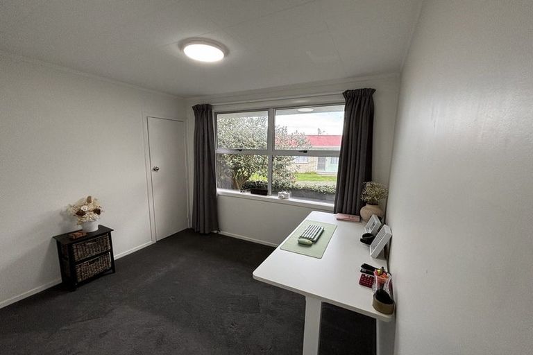 Photo of property in 23 Kowhai Street, Hamilton Lake, Hamilton, 3204