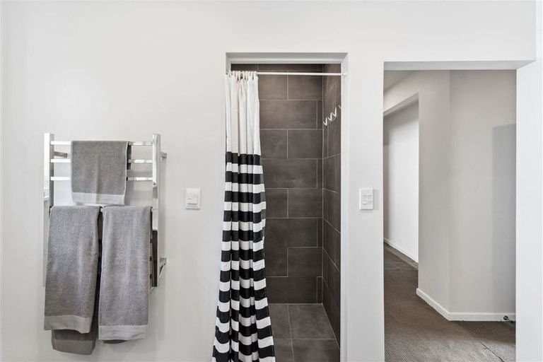 Photo of property in 22 Joyce Crescent, Ilam, Christchurch, 8041