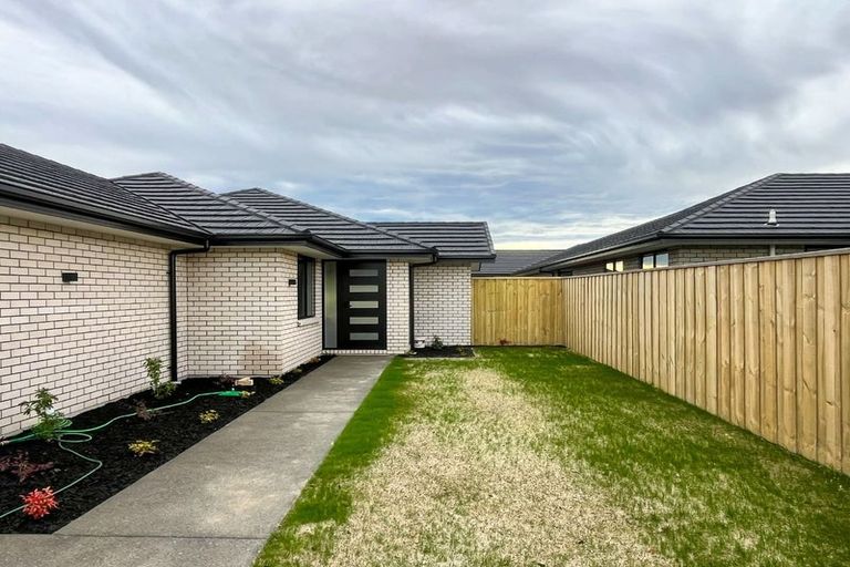 Photo of property in 14a Blakely Street, Amberley, 7410