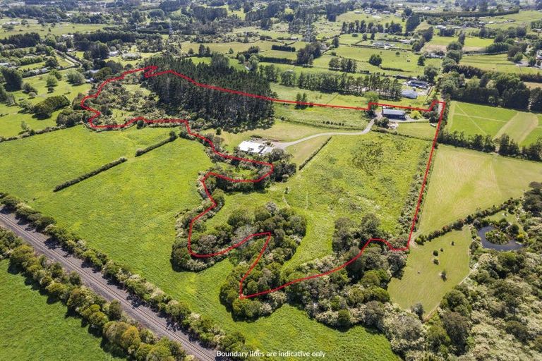 Photo of property in 74 Brookvale Lane, Taupaki, 0782