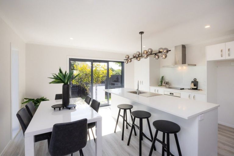 Photo of property in 1a Christian Place, Awapuni, Palmerston North, 4412