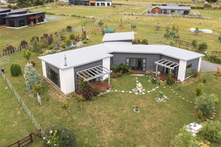 Photo of property in 134 Gladstone Road, Levin, 5571