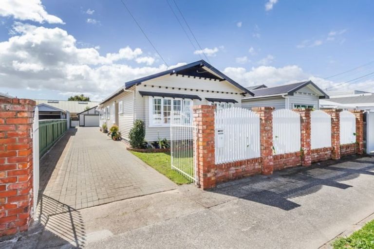 Photo of property in 19 Pilmuir Street, Hutt Central, Lower Hutt, 5010
