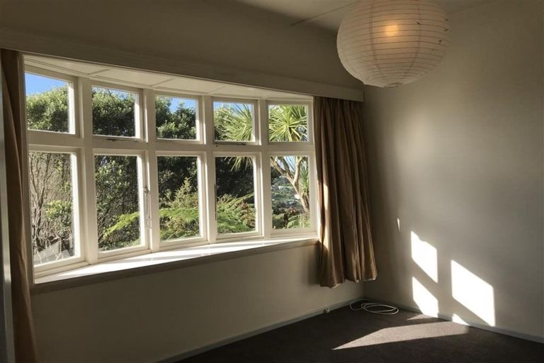 Photo of property in 68 Mitchell Street, Brooklyn, Wellington, 6021