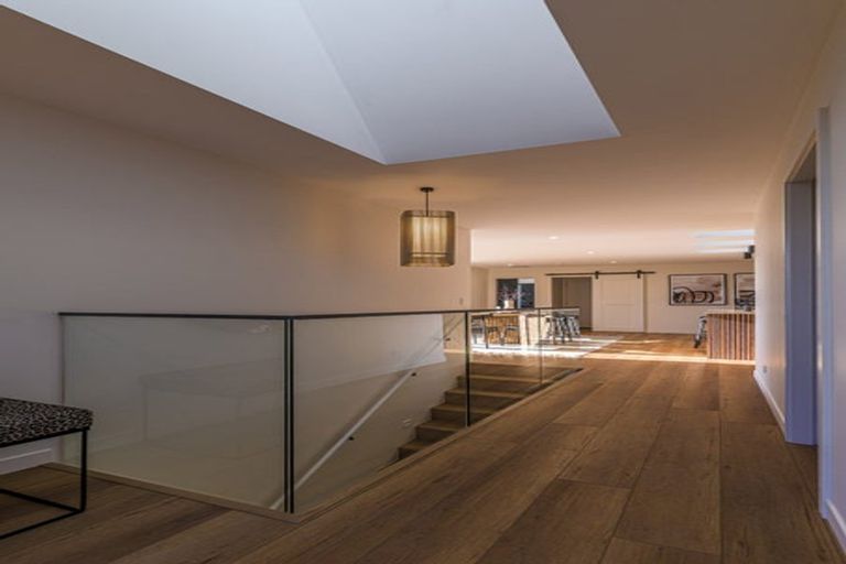 Photo of property in 37 Ruapehu Street, Paraparaumu, 5032