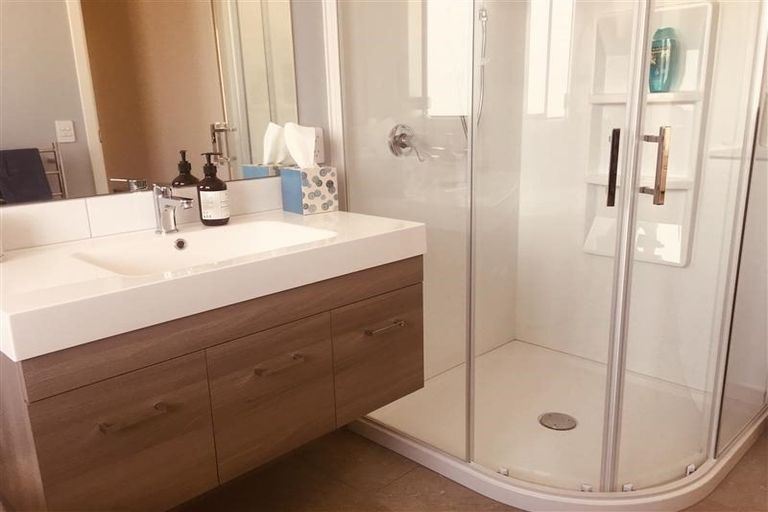 Photo of property in 5 Les Wakefield Road, Mapua, 7005