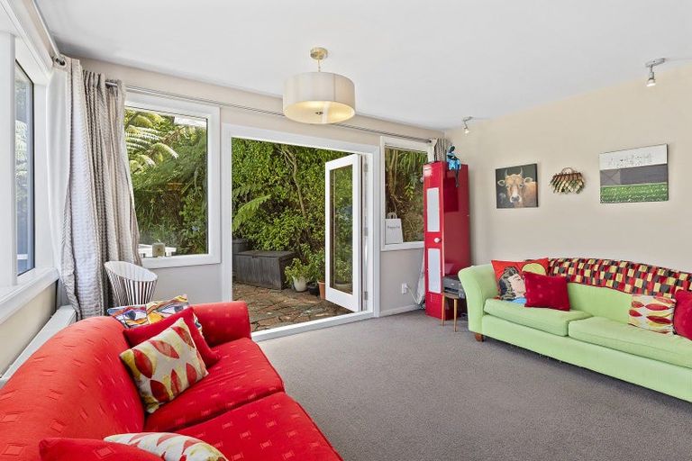Photo of property in 21 Ngaio Gorge Road, Ngaio, Wellington, 6035