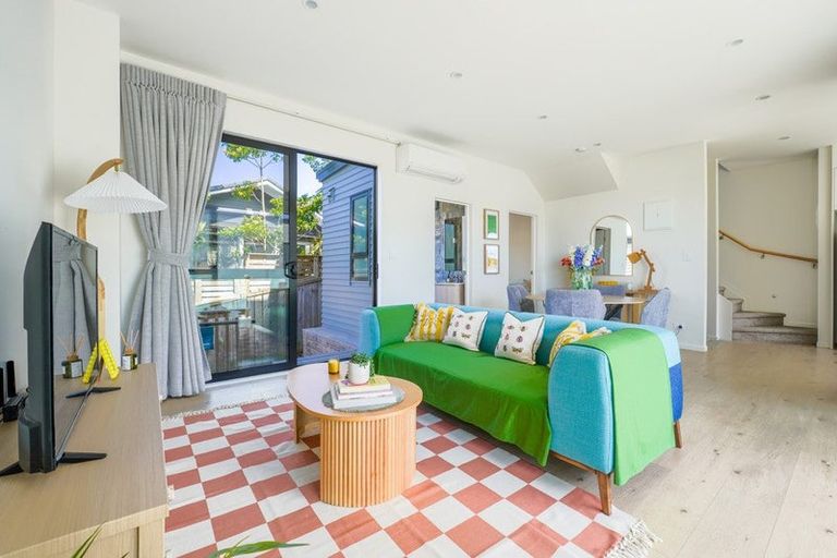 Photo of property in 2/26 Long Bay Drive, Torbay, Auckland, 0630