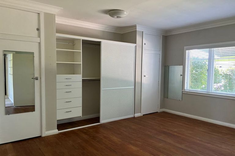 Photo of property in 1 Logan Avenue, Marewa, Napier, 4110