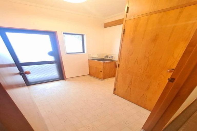 Photo of property in 2/623 Frederick Street, Mahora, Hastings, 4120