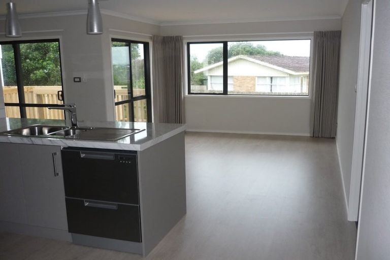 Photo of property in 808 Whangaparaoa Road, Manly, Whangaparaoa, 0930