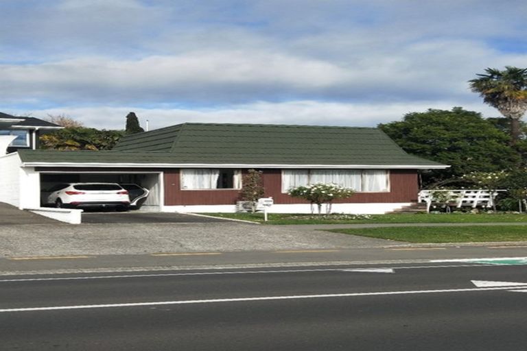 Photo of property in 1/140 Te Mata Road, Havelock North, 4130