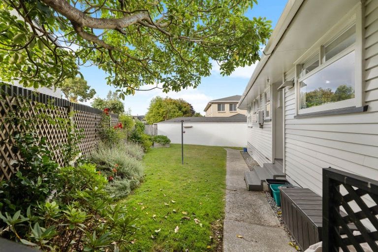 Photo of property in 2/79 Taupo View Road, Taupo, 3330