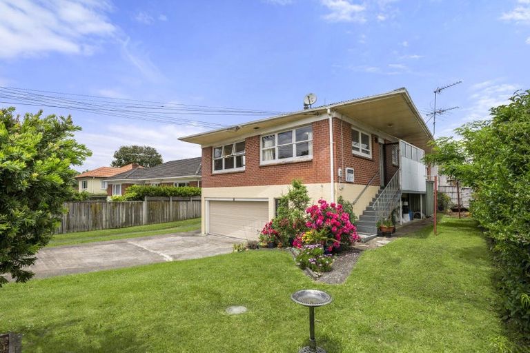 Photo of property in 1/14 South Street, Papakura, 2110