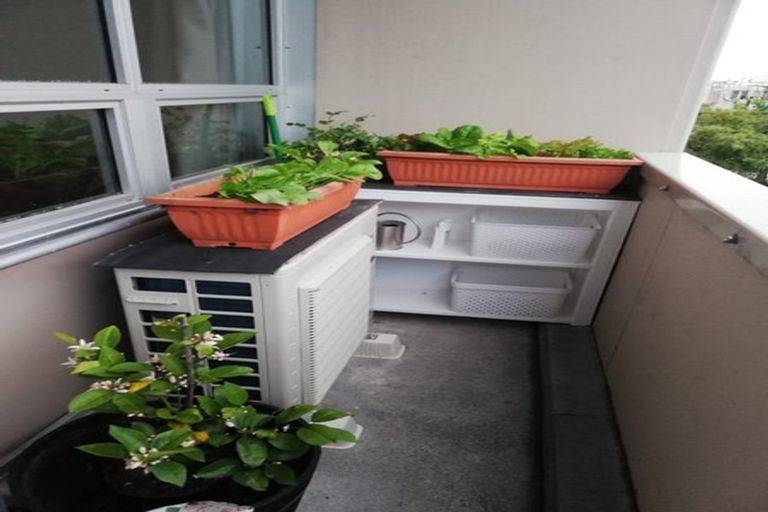 Photo of property in Mclean Towers, 1i/3 Shakespeare Road, Napier South, Napier, 4110