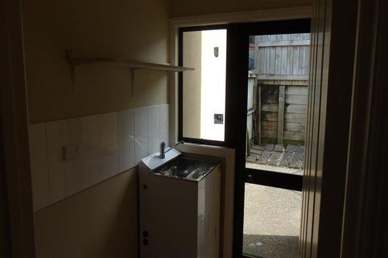 Photo of property in 21 Parkhaven Drive, Rosehill, Papakura, 2113