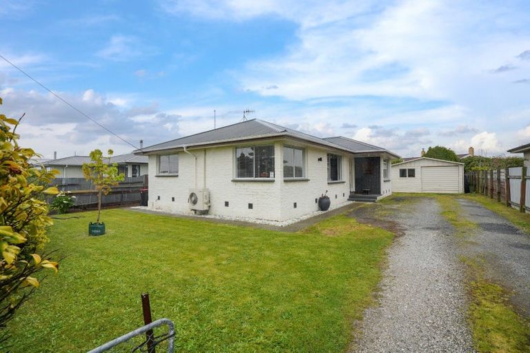 Photo of property in 16 Hyde Street, Clifton, Invercargill, 9812