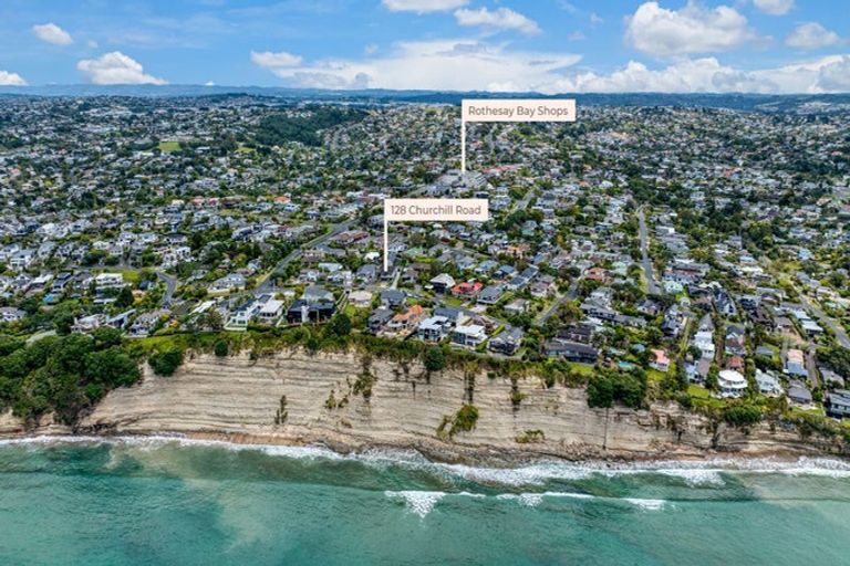 Photo of property in 128 Churchill Road, Rothesay Bay, Auckland, 0630