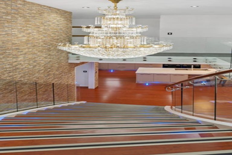 Photo of property in 54 Goodwood Drive, Goodwood Heights, Auckland, 2105