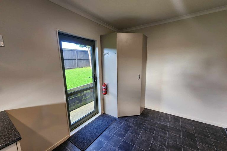 Photo of property in 27 West Coast Road, Te Kopuru, 0391