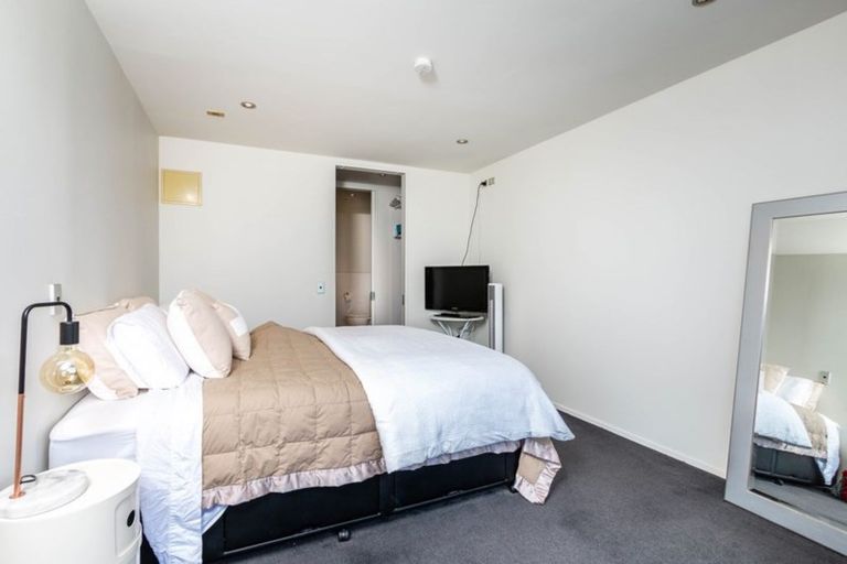 Photo of property in 1d/2 Dickens Street, Grey Lynn, Auckland, 1021