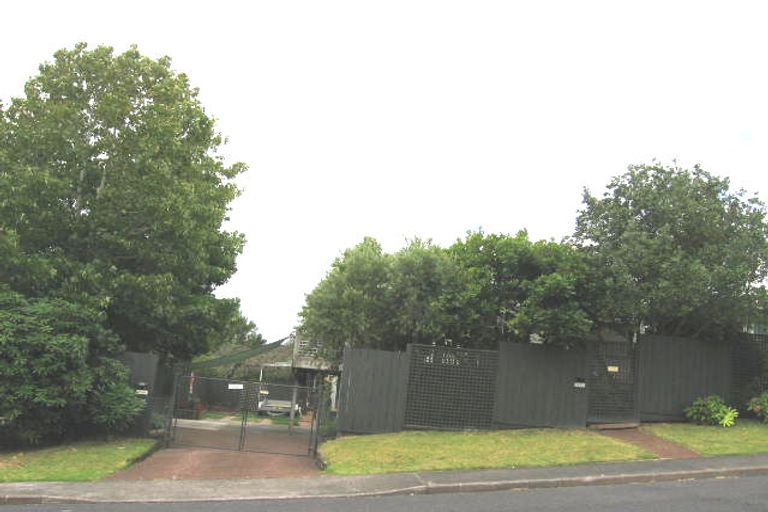 Photo of property in 97 Lynn Road, Bayview, Auckland, 0629