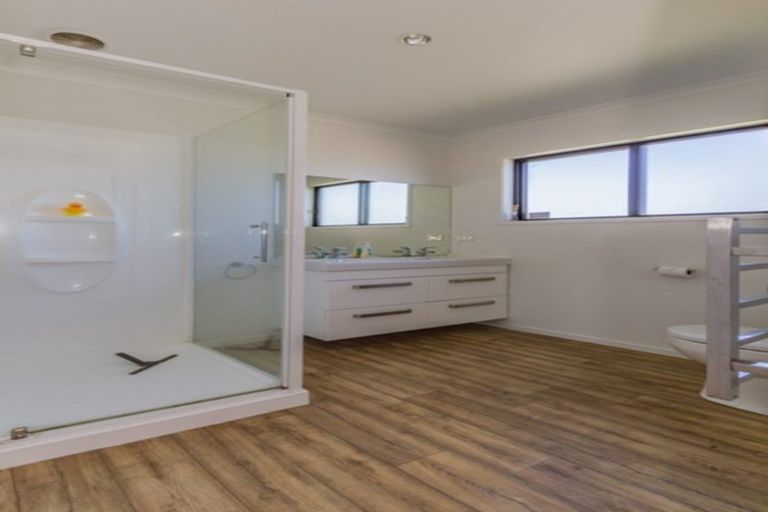 Photo of property in 2/76 Ruapehu Road, Ohakune, 4625