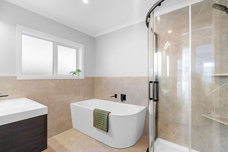 Photo of property in 5 Landsdowne Terrace, Karori, Wellington, 6012