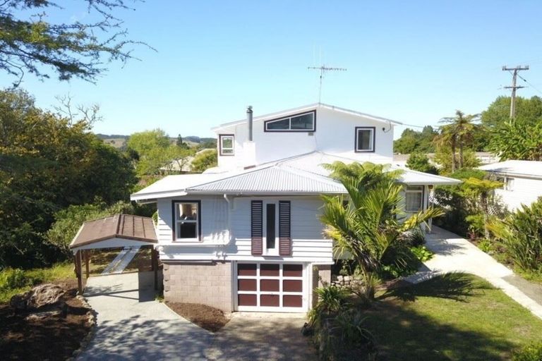 Photo of property in 49 Tuatara Drive, Te Kamo, Whangarei, 0112