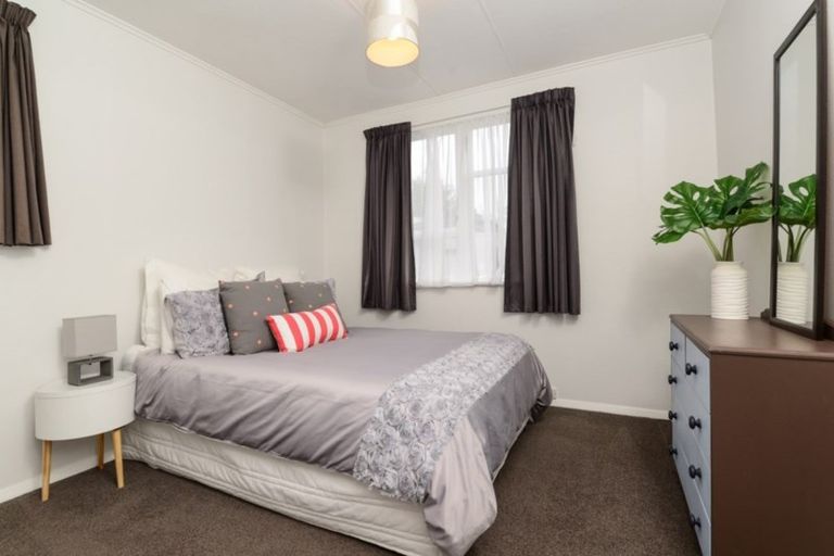 Photo of property in 8 Seamer Place, St Andrews, Hamilton, 3200