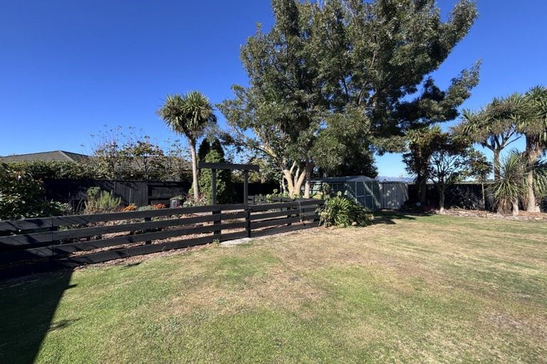 Photo of property in 6 Kea Place, Fitzherbert, Palmerston North, 4410