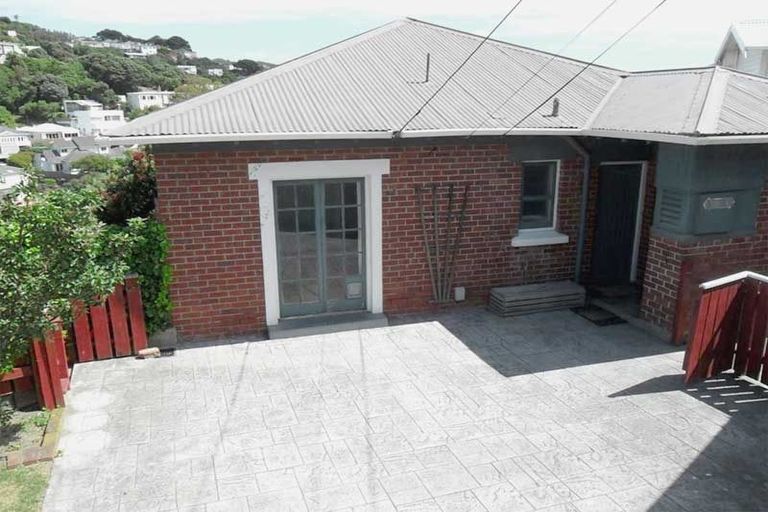 Photo of property in 44 Tio Tio Road, Miramar, Wellington, 6022