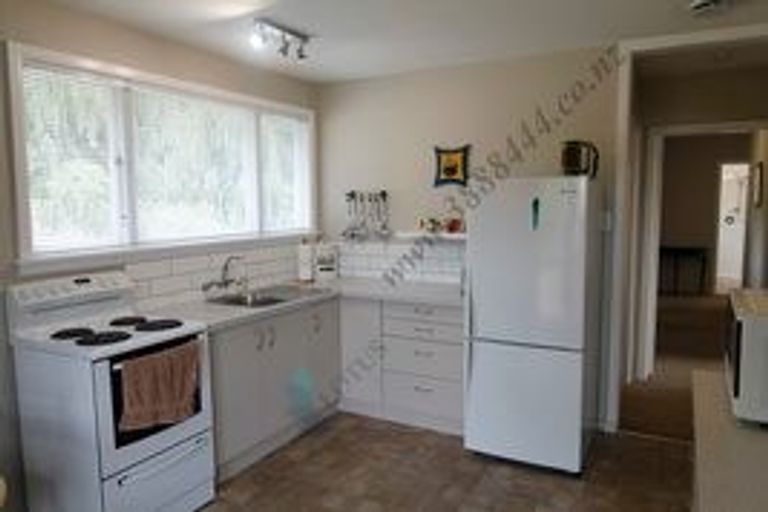 Photo of property in 98 Winters Road, Redwood, Christchurch, 8051