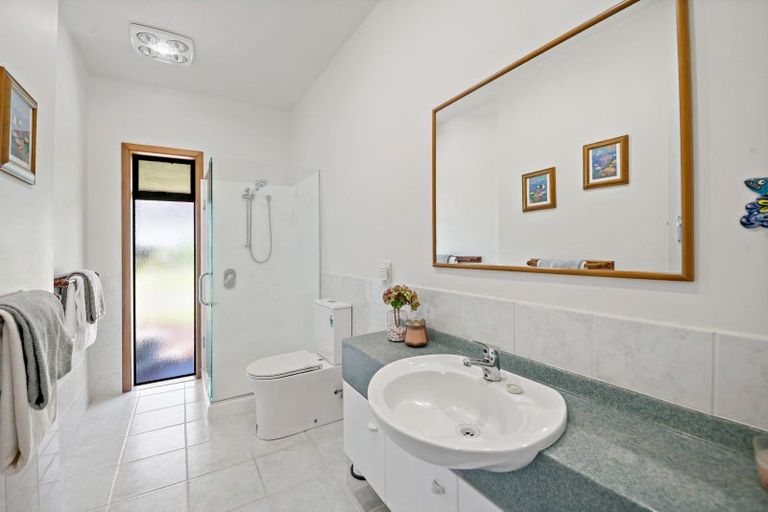 Photo of property in 4 Takutai Avenue, Bucklands Beach, Auckland, 2012
