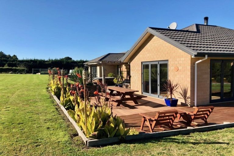 Photo of property in 238 Catherwoods Road, Cust, Rangiora, 7471