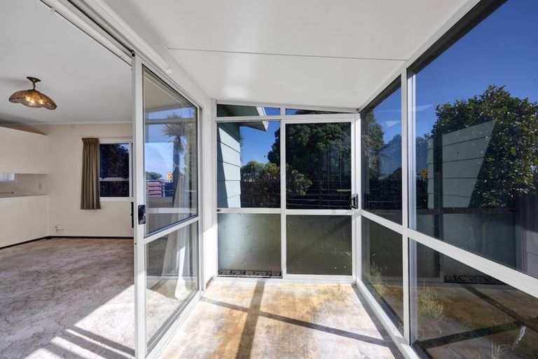 Photo of property in 198 Waihi Road, Hawera, 4610