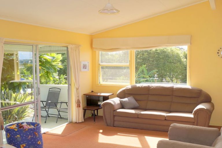 Photo of property in 93 Rangitane Loop Road, Kerikeri, 0294